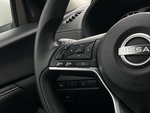 Used 2024 Nissan Sentra SV image 13