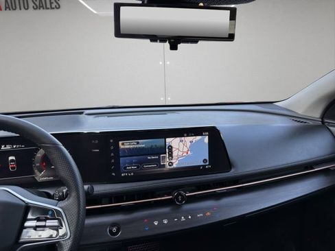 Used 2023 Nissan Ariya AWD image 16
