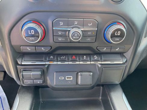 Used 2020 Chevrolet Silverado 1500 RST AWD/4WD image 25