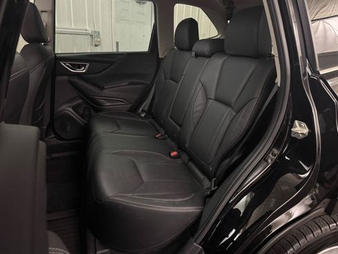 Used 2022 Subaru Forester Touring AWD/4WD image 8