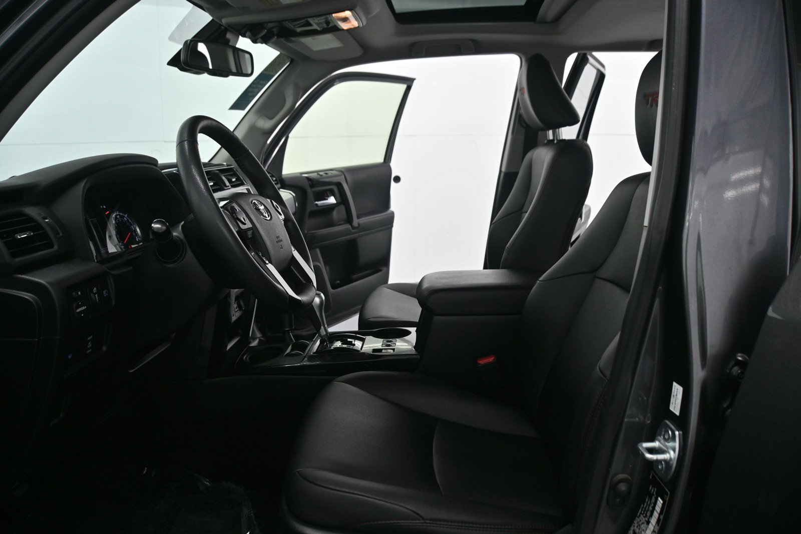 Used 2021 Toyota 4Runner TRD Off-Road Premium w/ Moonroof Package AWD/4WD image 23
