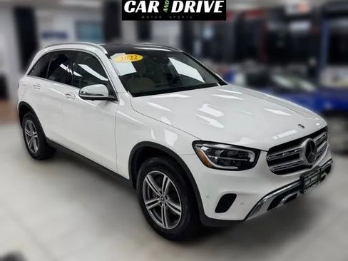 Used 2022 Mercedes-Benz GLC 300 4MATIC w/ Driver Assistance Package image 3