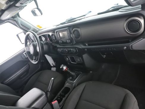 Used 2018 Jeep Wrangler Sport AWD/4WD image 27