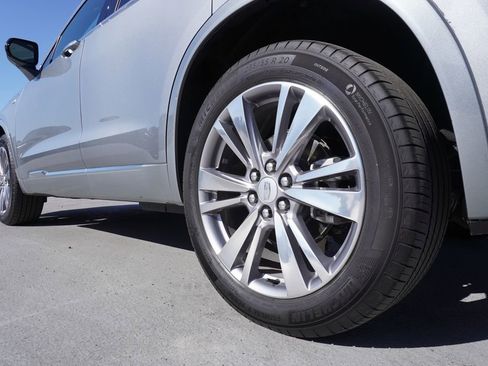 Certified 2025 Cadillac XT6 Premium Luxury image 6