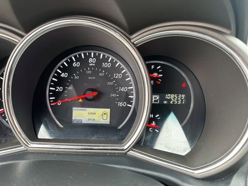 Used 2014 Nissan Murano S image 2