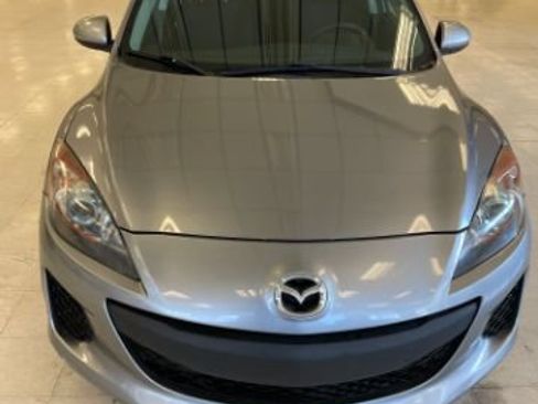 Used 2012 MAZDA MAZDA3 i Touring FWD image 2
