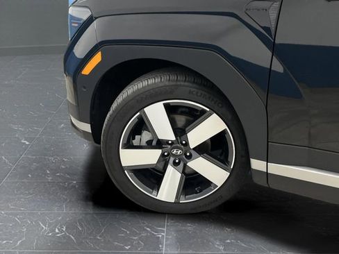 Used 2025 Hyundai Santa Fe Limited image 41
