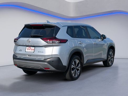 Used 2023 Nissan Rogue SV AWD/4WD image 9