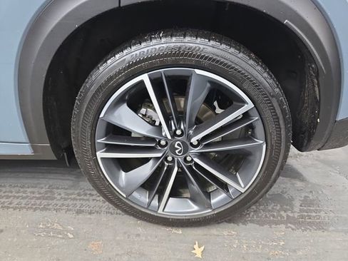 Used 2025 INFINITI QX55 Sensory image 16