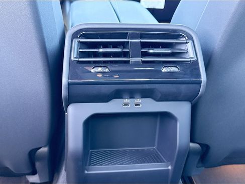 New 2026 BMW i5 eDrive40 image 20