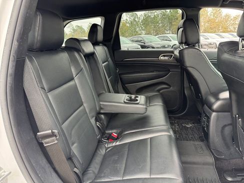 Used 2017 Jeep Grand Cherokee Laredo w/ Quick Order Package 2BE image 27