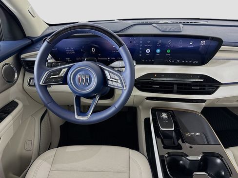 Used 2025 Buick Enclave Avenir w/ Super Cruise Package image 23