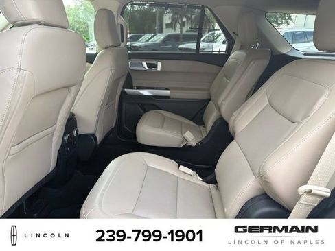 Used 2021 Ford Explorer Limited w/ Equipment Group 301A RWD image 13