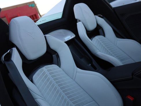 Used 2024 Chevrolet Corvette Z06 RWD image 40