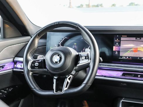 Used 2024 BMW 740i RWD image 17