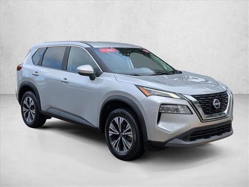 Certified 2023 Nissan Rogue SV FWD image 3
