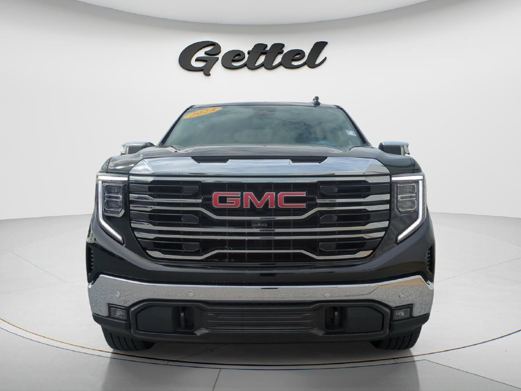 Used 2024 GMC Sierra 1500 SLT w/ SLT Premium Plus Package AWD/4WD image 2