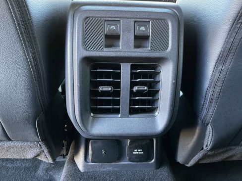 Used 2025 Ford Bronco Outer Banks image 38