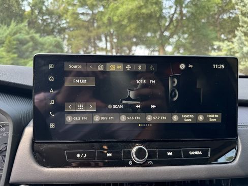 Used 2025 Mitsubishi Outlander SE FWD image 15