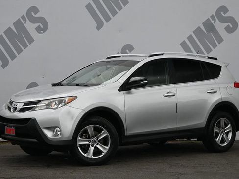 Used 2015 Toyota RAV4 XLE FWD image 1