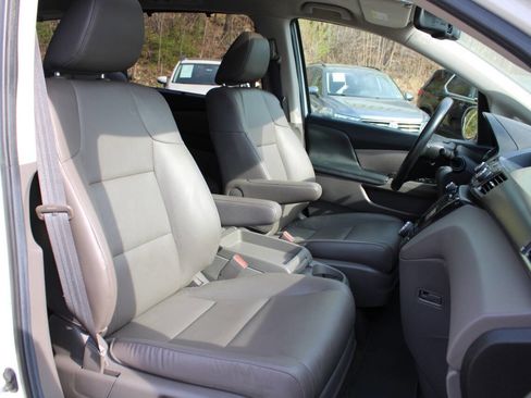 Used 2014 Honda Odyssey EX-L image 32