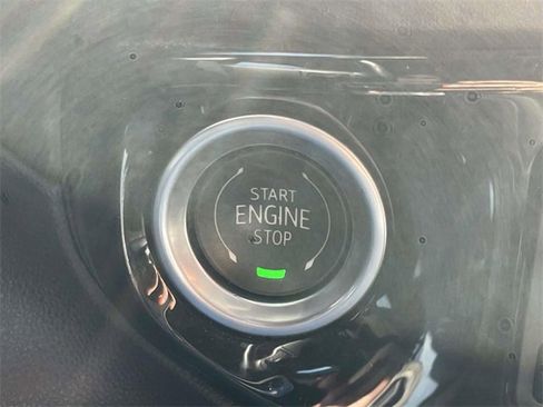 Used 2024 Chevrolet Silverado 2500 LT image 20