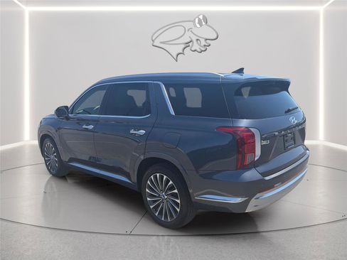 Used 2024 Hyundai Palisade Calligraphy AWD/4WD image 3