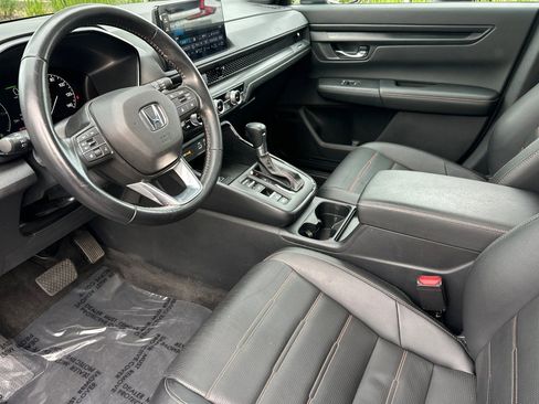 Certified 2025 Honda CR-V Sport-L image 9