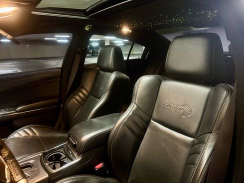 Used 2019 Dodge Charger SRT Hellcat w/ Navigation & Travel Group image 17