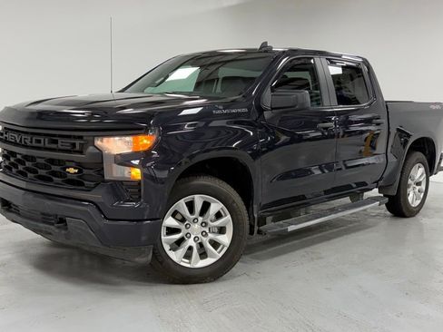 Used 2023 Chevrolet Silverado 1500 Custom AWD/4WD image 1