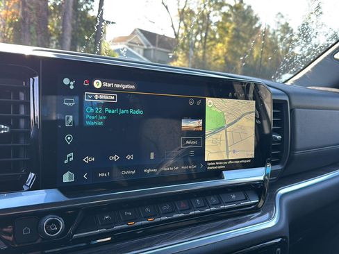 New 2026 Chevrolet Silverado 1500 LTZ w/ Z71 Off-Road Package image 22