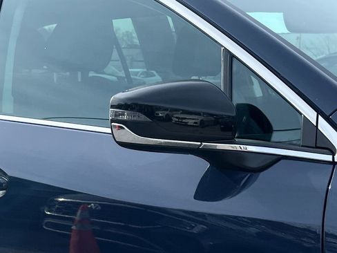 Used 2023 Subaru Outback Limited image 8