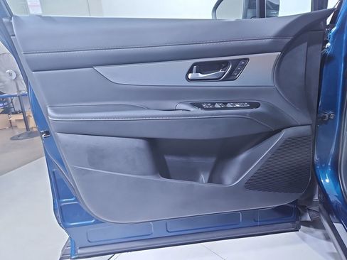 New 2025 Nissan Murano SL image 10