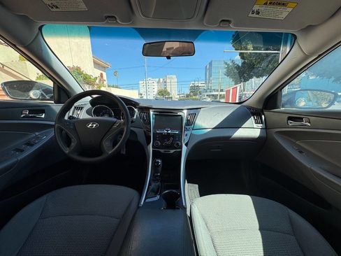 Used 2011 Hyundai Sonata GLS w/ Popular Equipment Pkg 2 FWD image 11