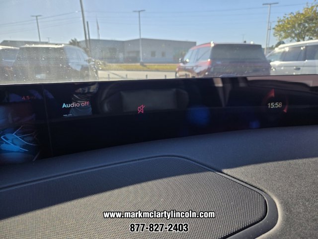 New 2027 Lincoln Navigator Premiere AWD/4WD image 21