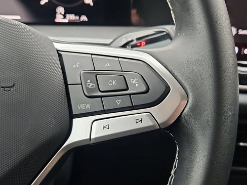 Certified 2026 Volkswagen Tiguan SE AWD/4WD image 17