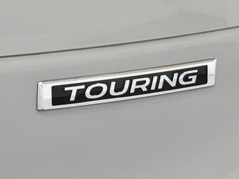 Certified 2025 Subaru Forester Touring AWD/4WD image 10
