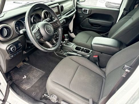 Used 2023 Jeep Wrangler Unlimited w/ Cold Weather Group image 25