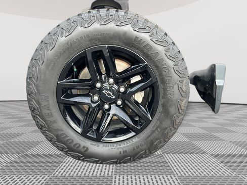 Used 2024 Chevrolet Silverado 1500 LT Trail Boss image 26