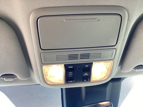 Used 2019 Honda Odyssey EX-L image 23