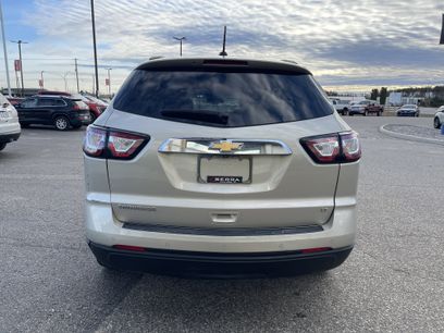 Used 2017 Chevrolet Traverse LT