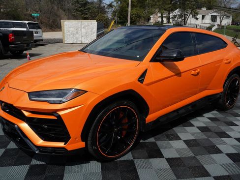 Used 2022 Lamborghini Urus image 15