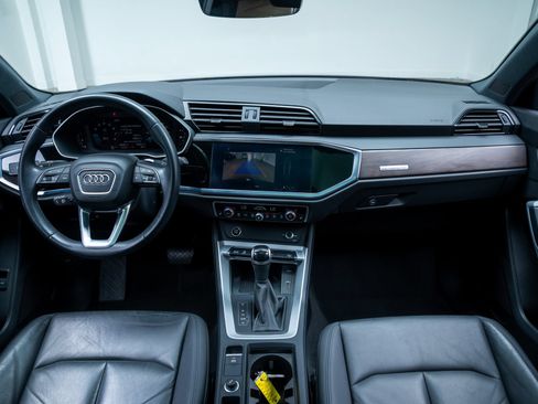 Used 2021 Audi Q3 2.0T Premium Plus w/ Premium Plus Package AWD/4WD image 8