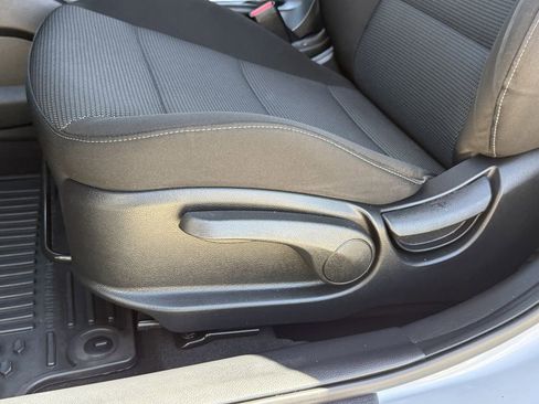 Used 2017 Kia Forte LX w/ LX Popular Plus Package image 25