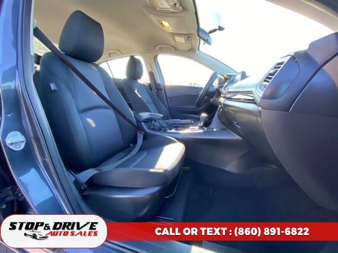 Used 2015 MAZDA MAZDA3 i SV image 17