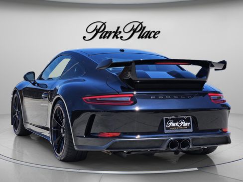 Used 2018 Porsche 911 GT3 RWD image 3