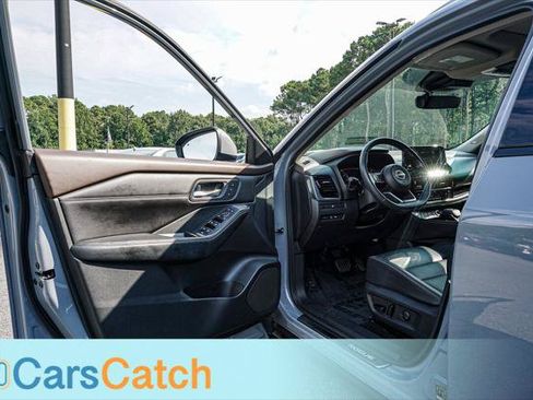 Used 2023 Nissan Rogue SL w/ SL Premium Package FWD image 18
