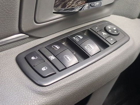 Used 2019 RAM 1500 Big Horn image 26