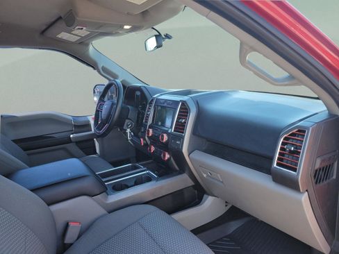 Used 2017 Ford F150 XLT w/ Equipment Group 302A Luxury image 29