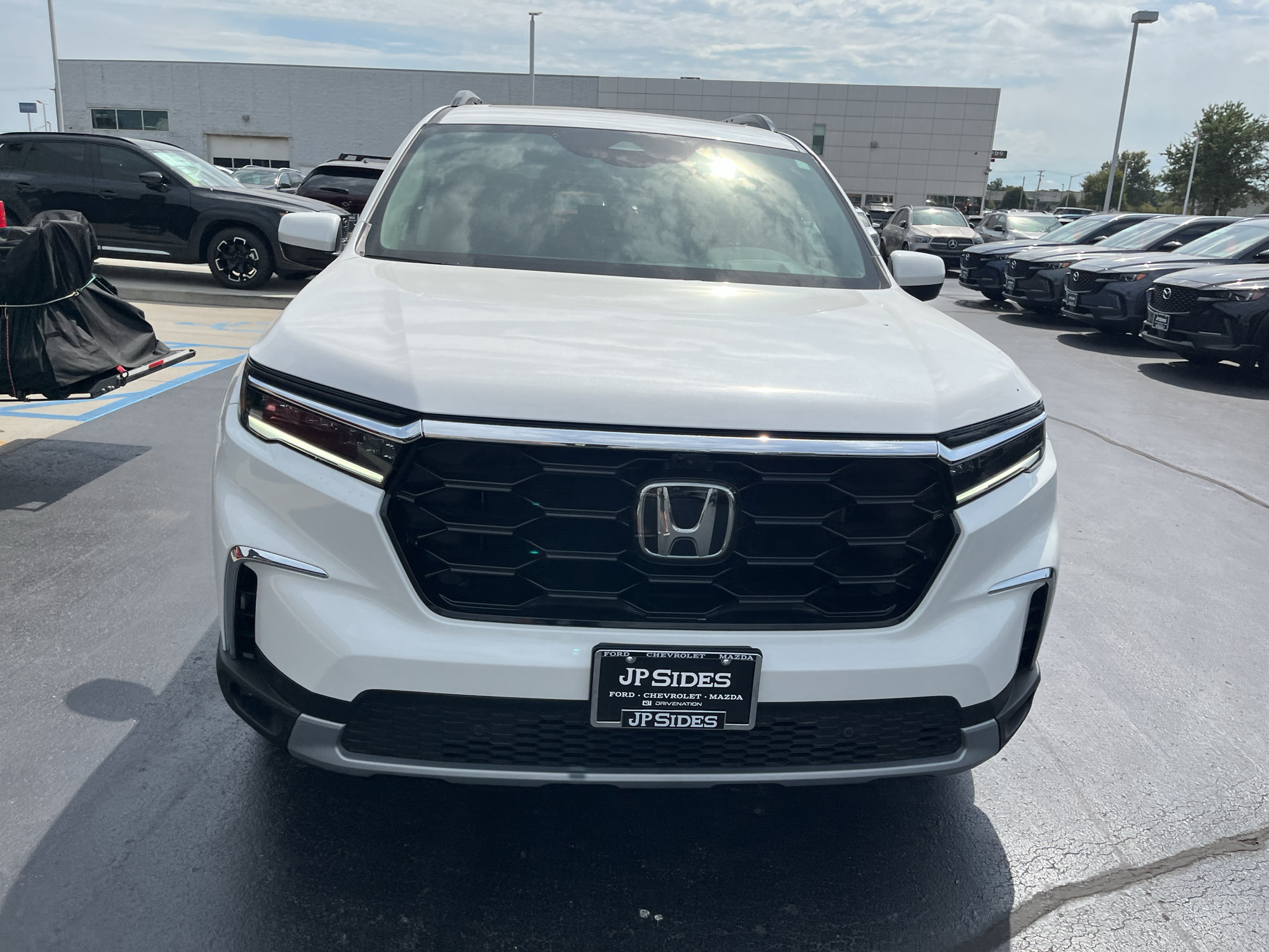 Used 2024 Honda Pilot Elite image 5
